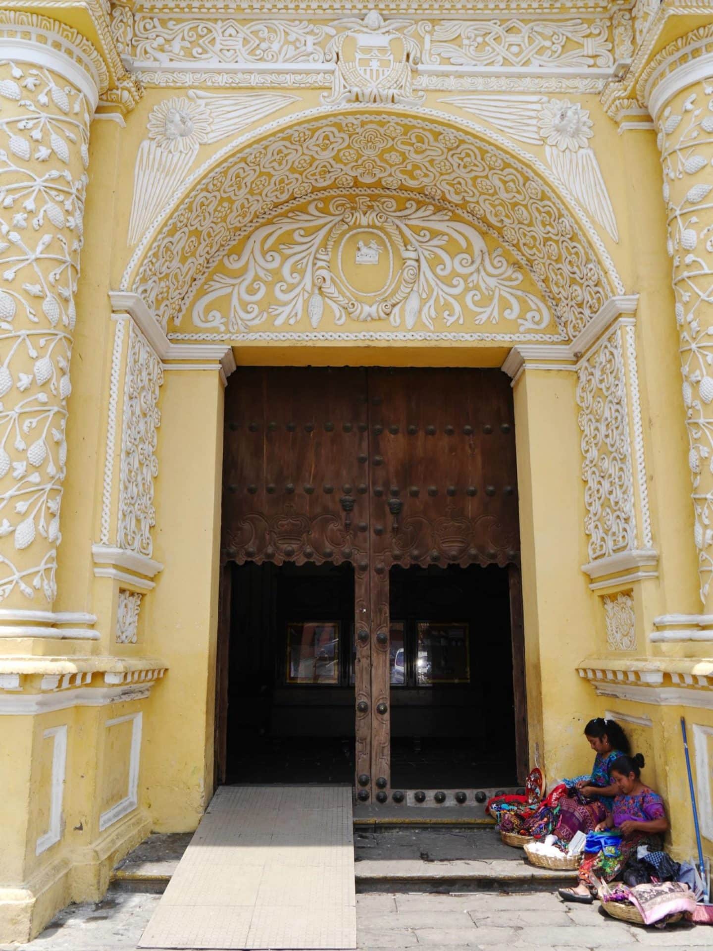 antigua-guatemala-la-merced-church2