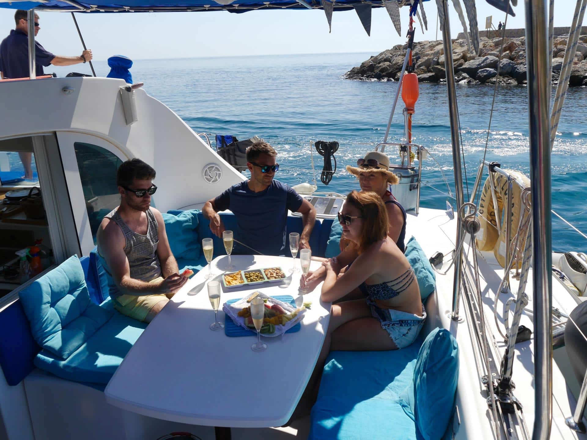 catamaran-yacht-alumnecar