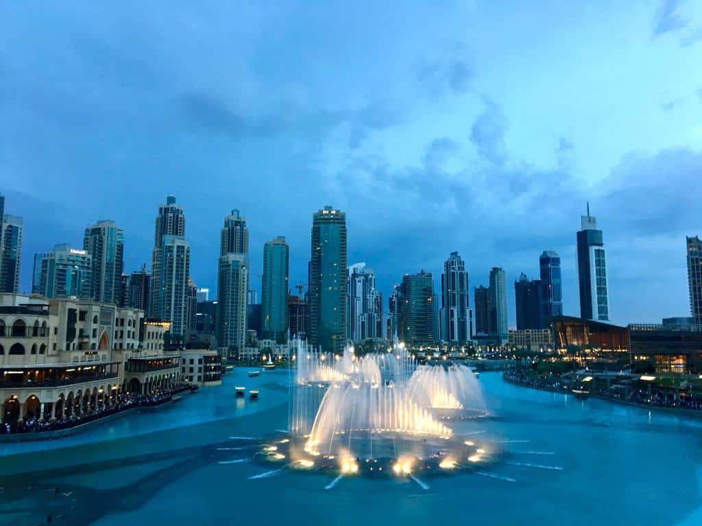 dubai-night-waterfountains