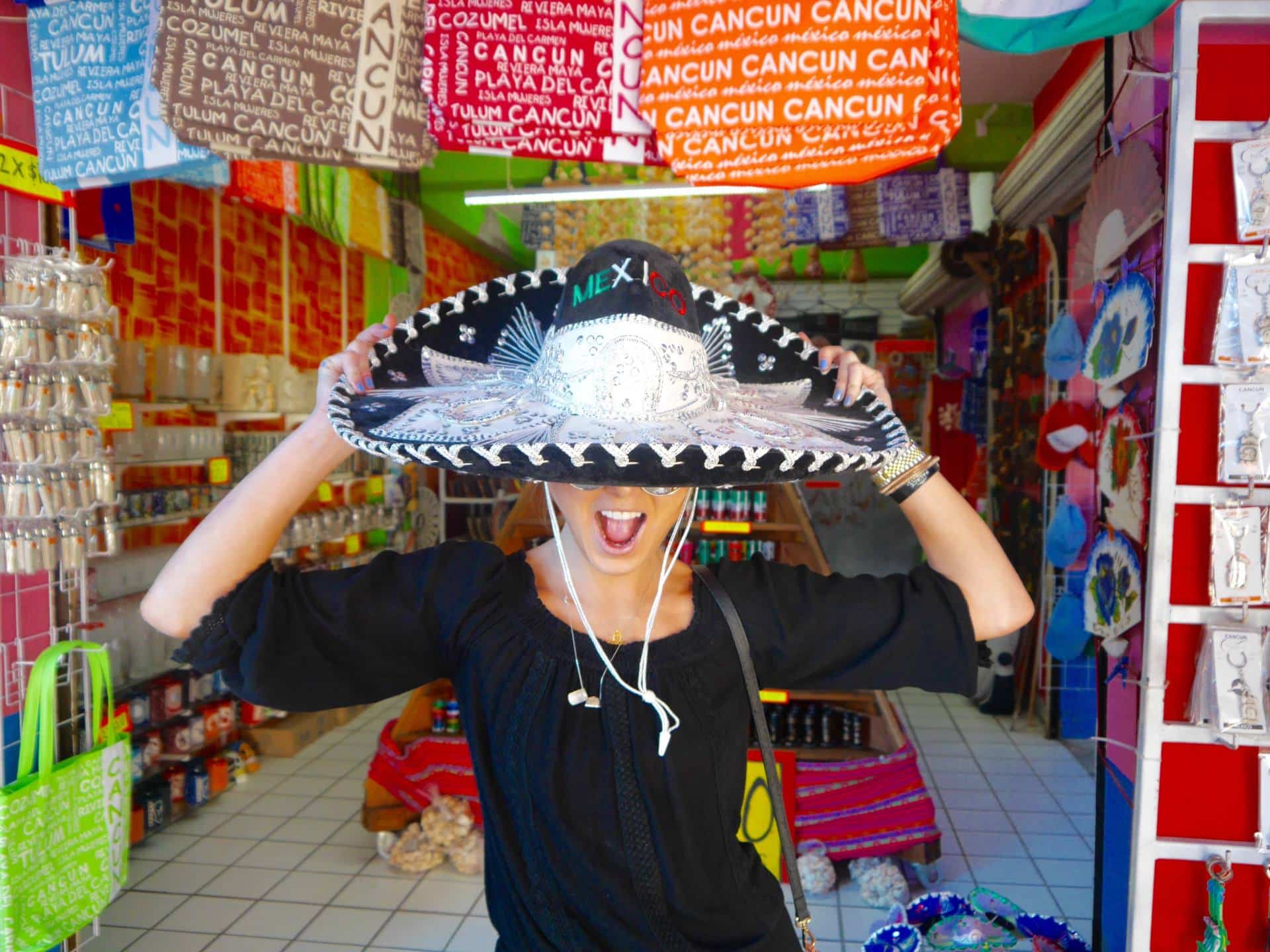 the-travelista-cancun-market-28-sombrero-low