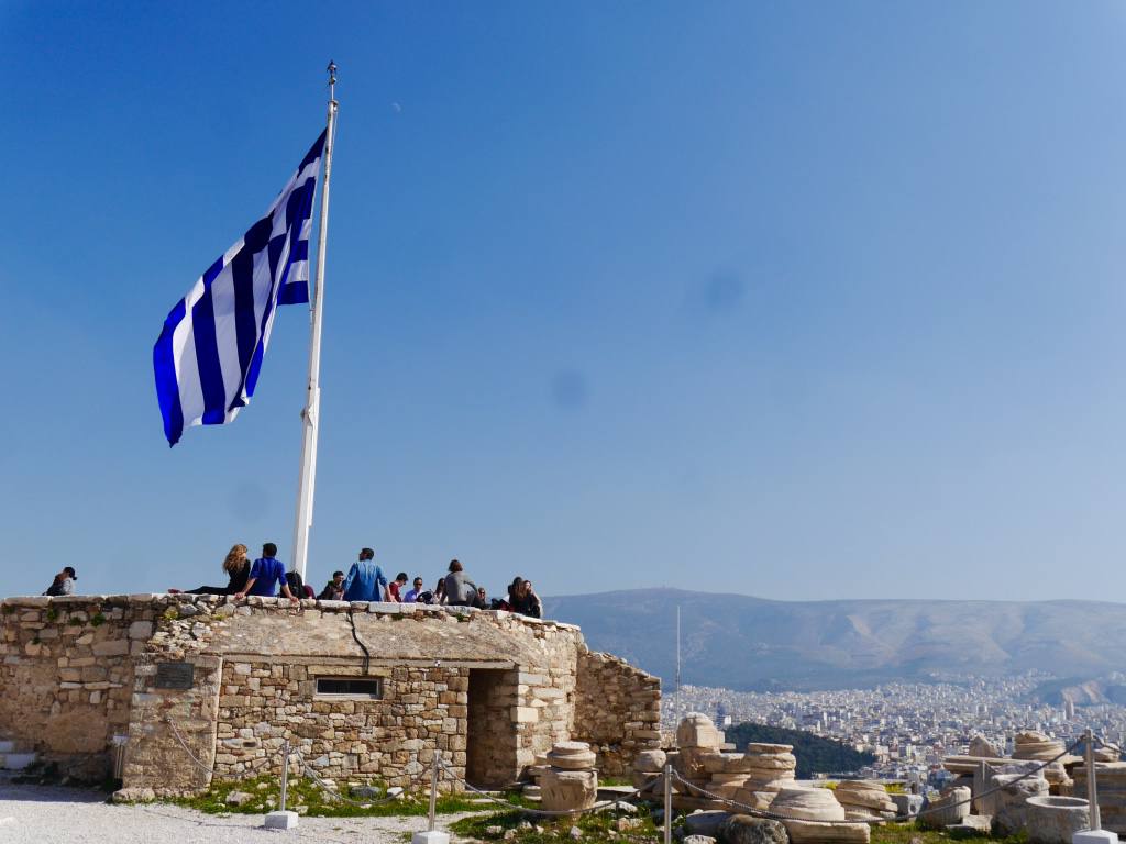 acropolis-athens-greek-flag