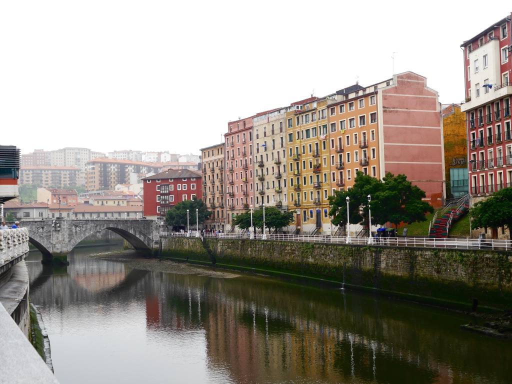 bilbao-river-front