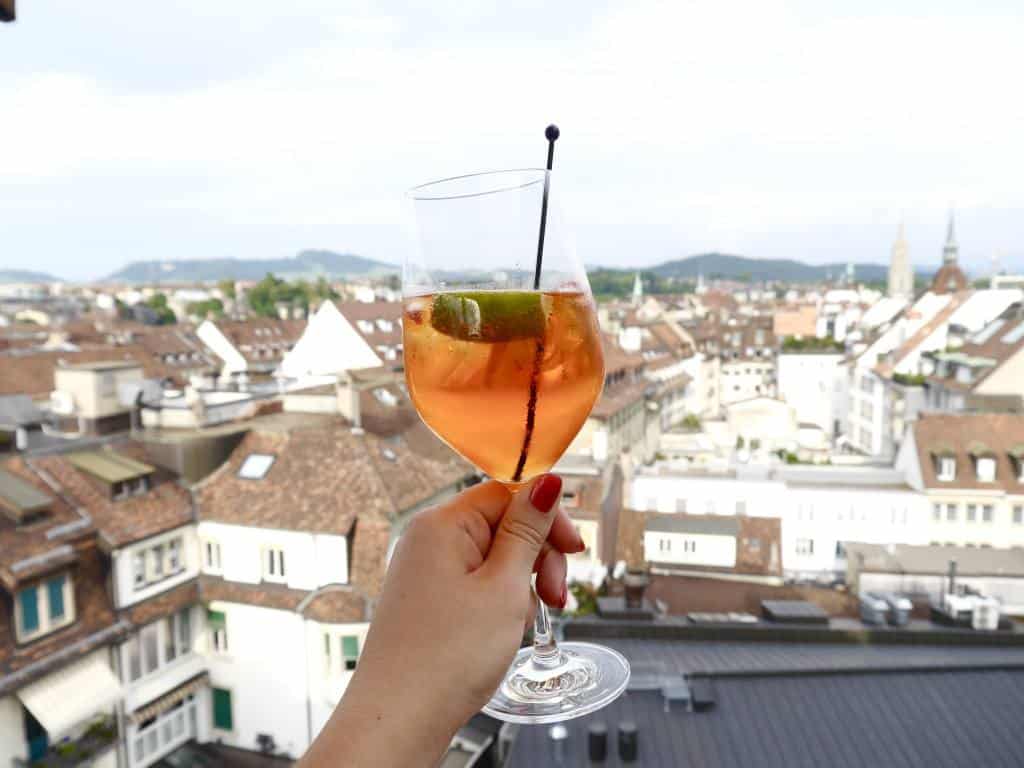 sky-terrace-bern-aperol-spritz