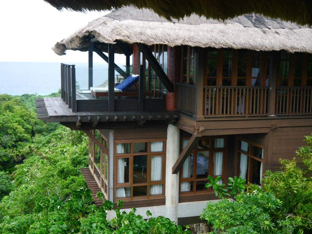 shangri-la-boracay-resort-spa-tree-house-villa