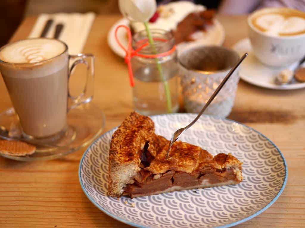 Apple strudel and coffee at Ree7, one of Amserdam's trendiest cafes