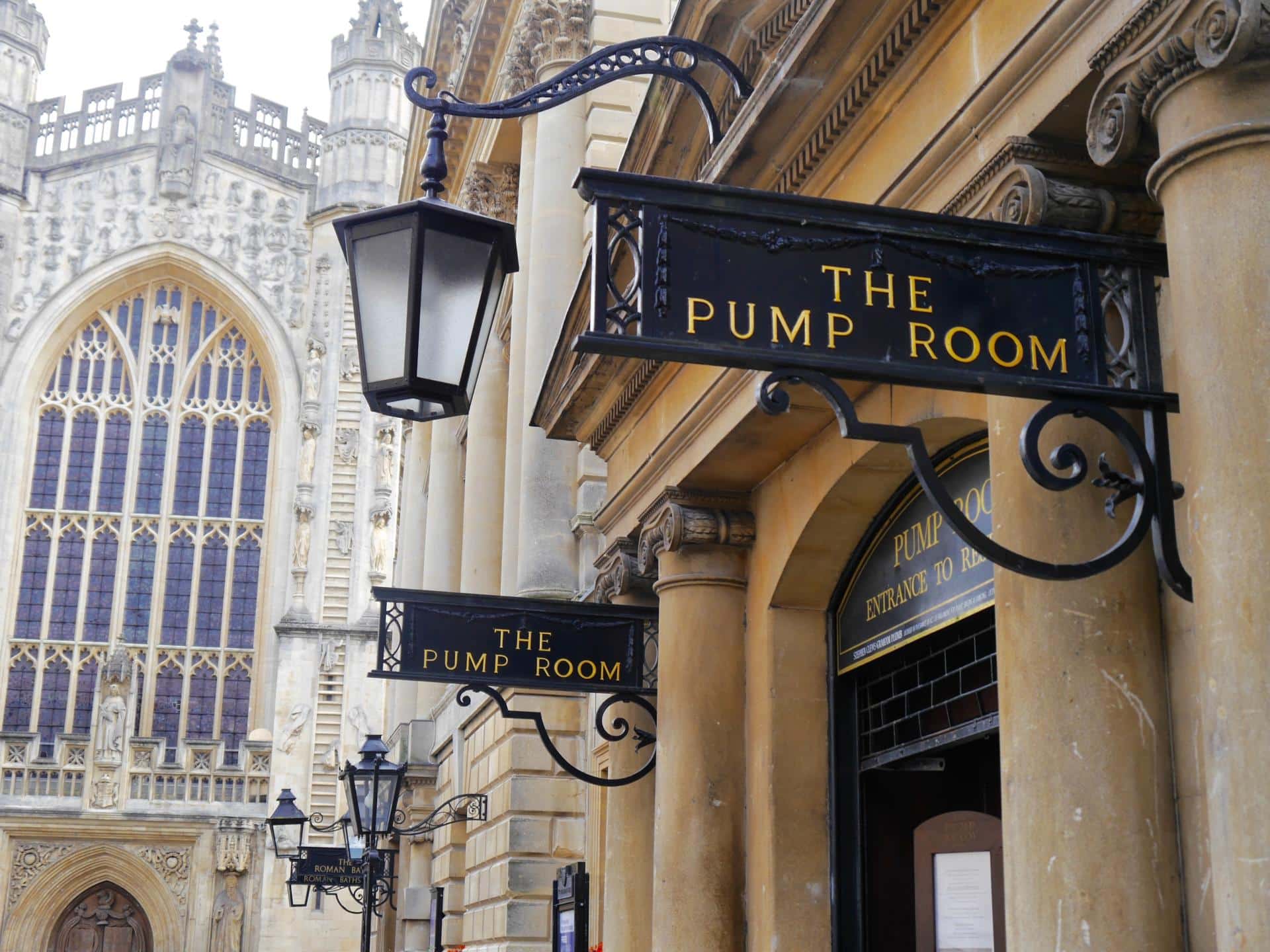 the-pump-room-bath