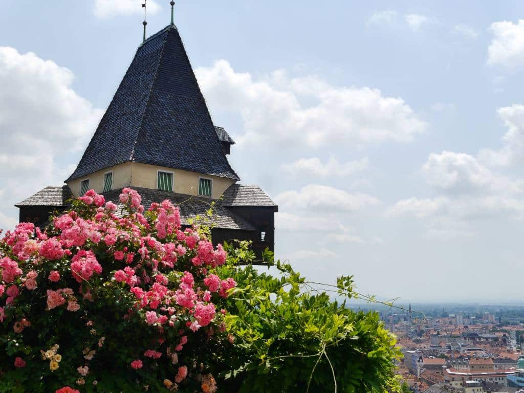 schlosssberg-clock-tower-graz