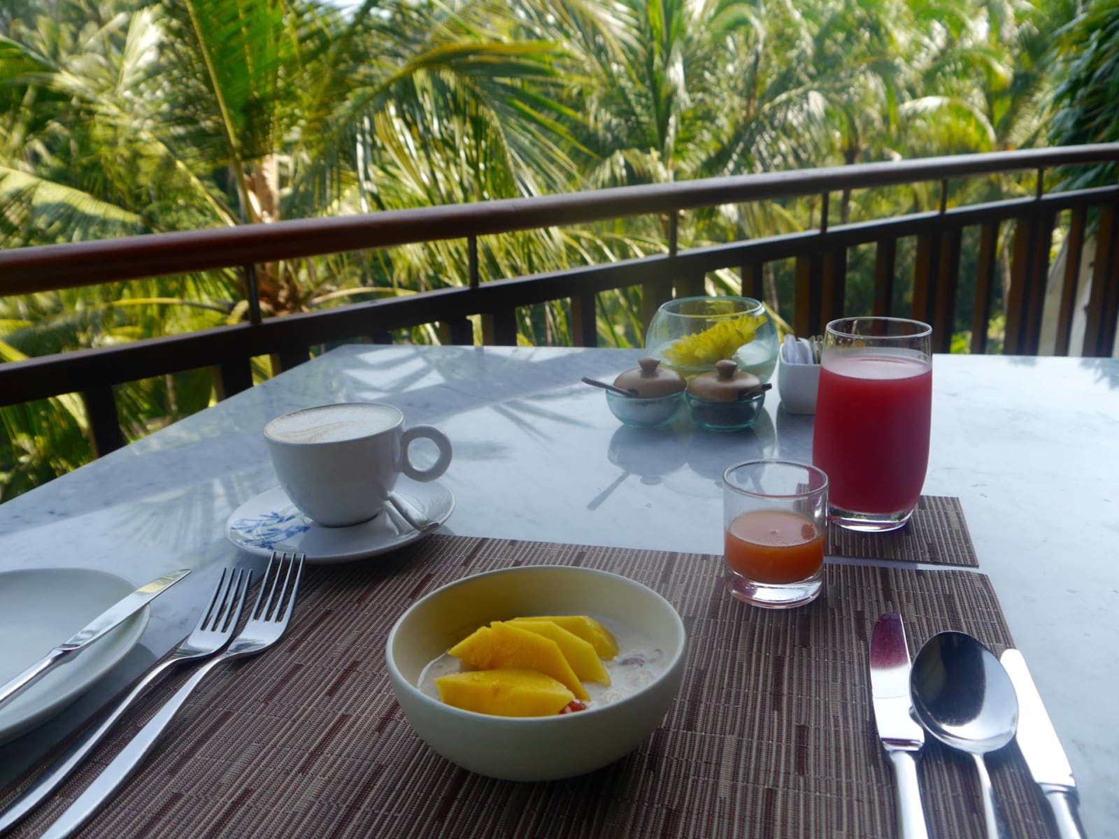 four-seasons-sayan-ubud-bali-breakfast