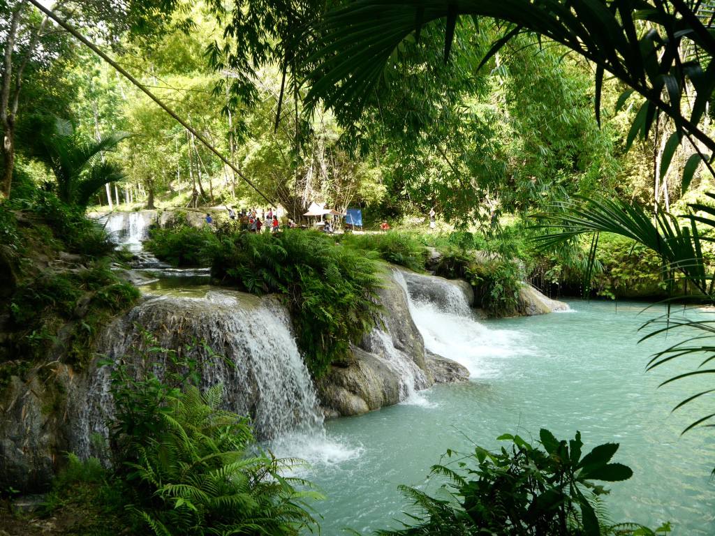 kawasan-falls-siquijor-philippines