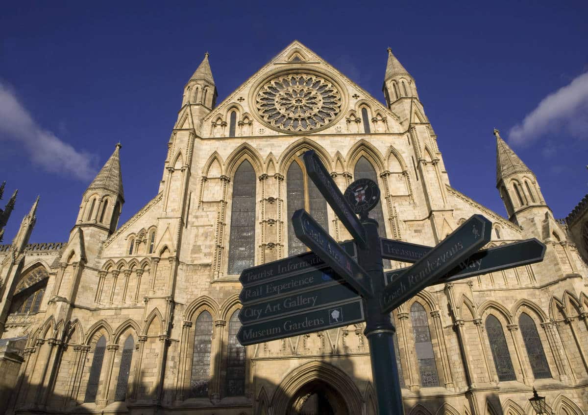 York-minster-signpost