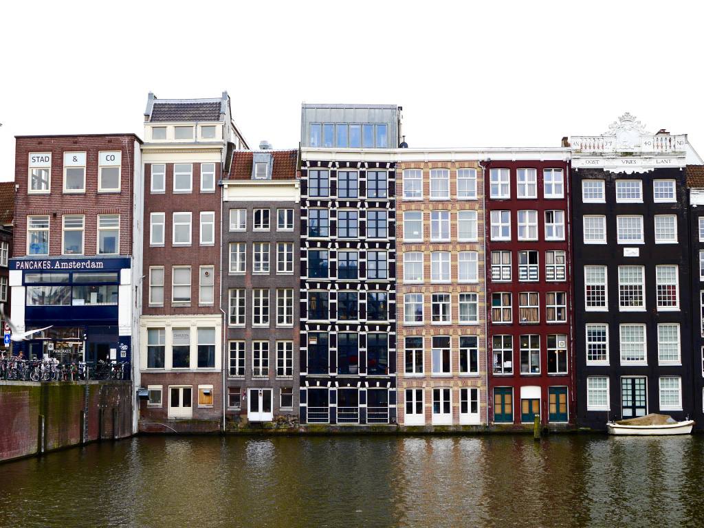 Damrak - The Most Instagrammable Places in Amsterdam